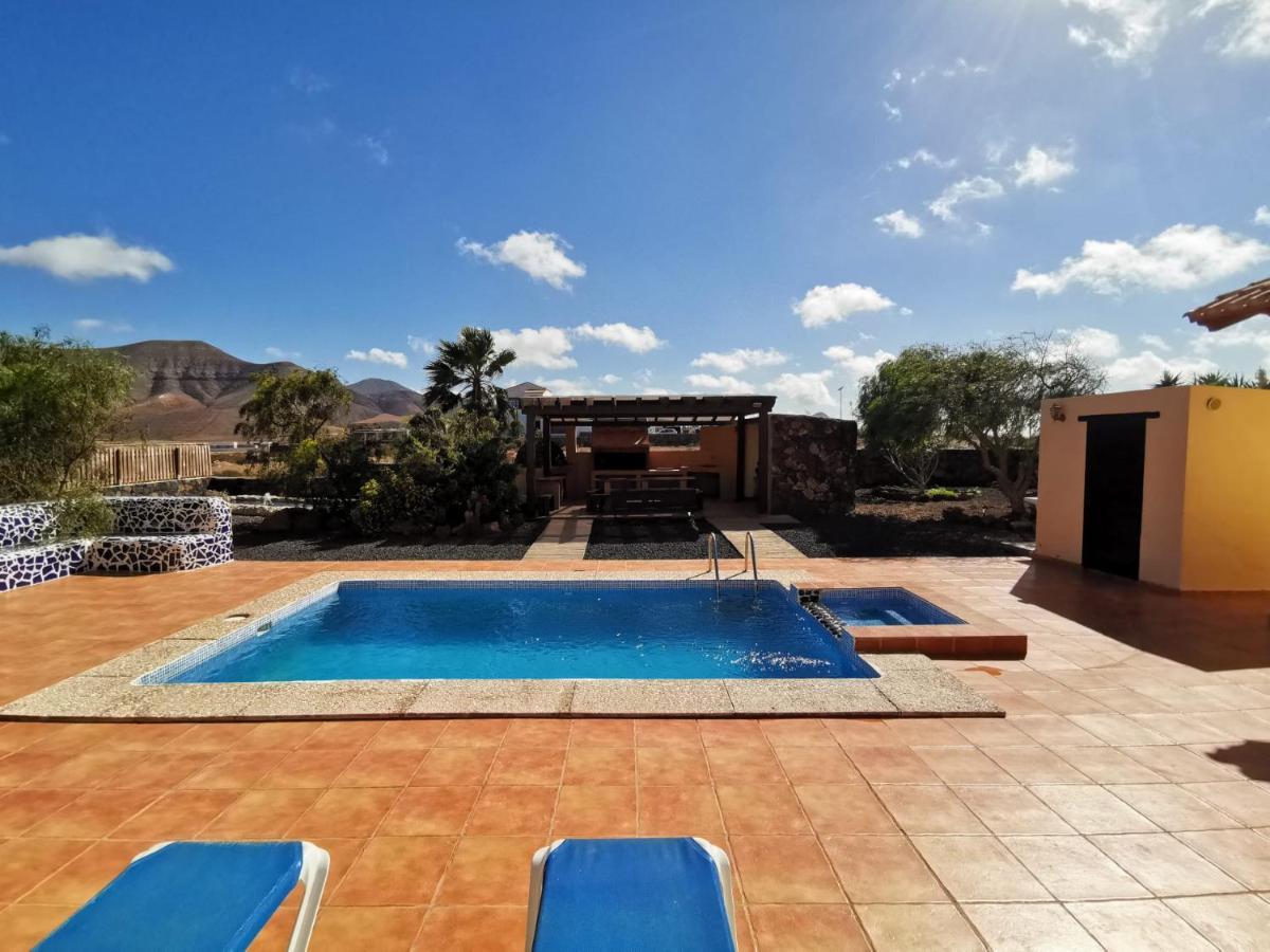 Magic House Villa La Oliva Exterior photo